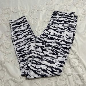 Fabletics Leggings - small